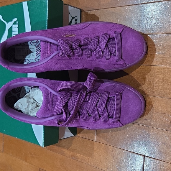 Puma Women's Vibrant Violet Suede Sneakers With Gummy Sole - Picture 6 of 10
